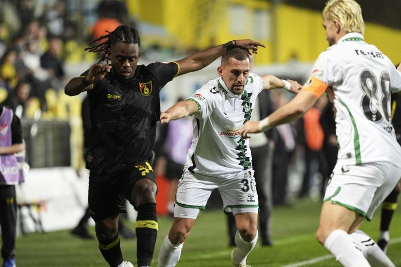 6 gol var kazanan yok! İstanbulspor ile Sakaryaspor yenişemedi