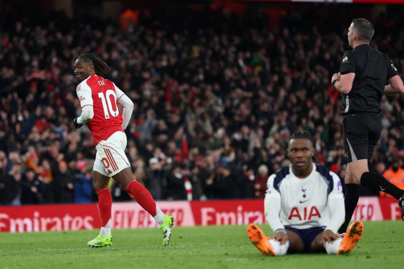 Arsenal, derbide Tottenham'ı 4 golle yıktı!