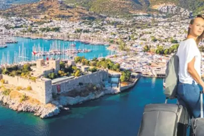 Bakan Ersoy turizmcileri uyardı: Mevsimler değişiyor kampanyaları uzatın