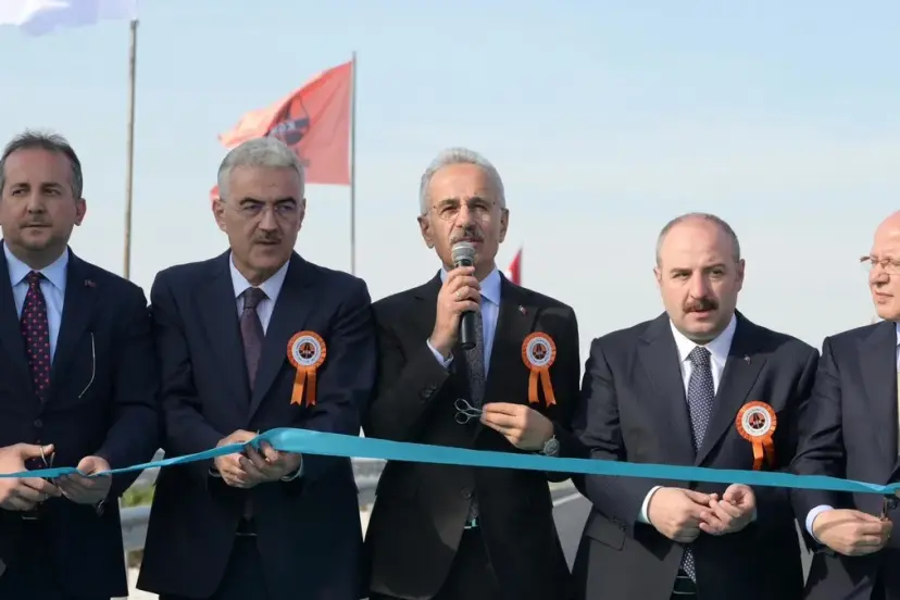 Bakan Uraloğlu: Bursa’ya 2026’da hızlı tren geliyor
