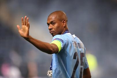Brezilyalı futbolcu Fernandinho, kariyerine son verdi
