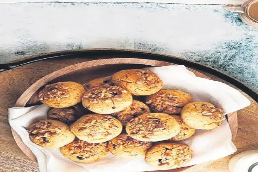 Çayın yanına çıtırlar