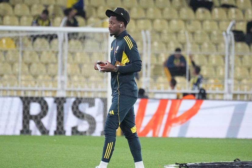 Fenerbahçe'de Jhon Duran, kırmızı kart gördü