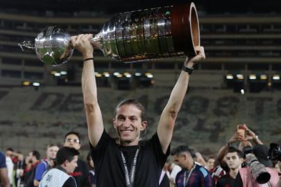 Filipe Luis, teknik direktörlük kariyerinde 5. kupasını kazandı