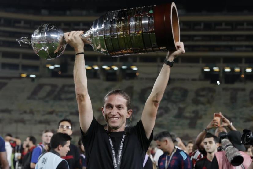 Filipe Luis, teknik direktörlük kariyerinde 5. kupasını kazandı