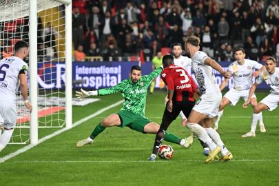 Gaziantep FK, Eyüpspor’a sahasında 2-1 mağlup oldu: Boateng'in kavga esnasında attığı gol maça damga vurdu