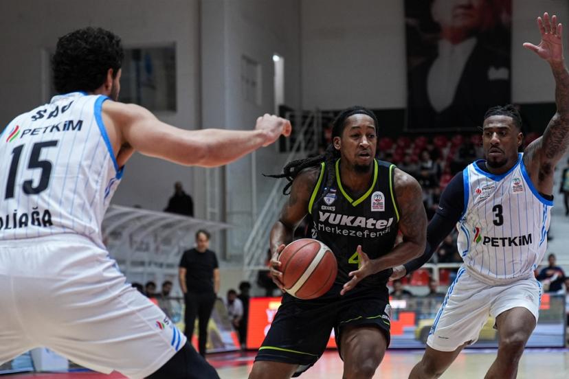Merkezefendi Belediyesi Basket, Aliağa Petkimspor'u yendi