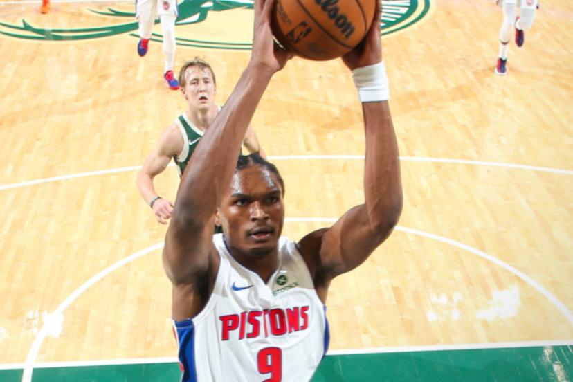 NBA'de Detroit Pistons, art arda 12. galibiyetini aldı