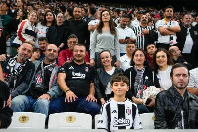 Öğretmenler, Dolmabahçe'de ağırlandı