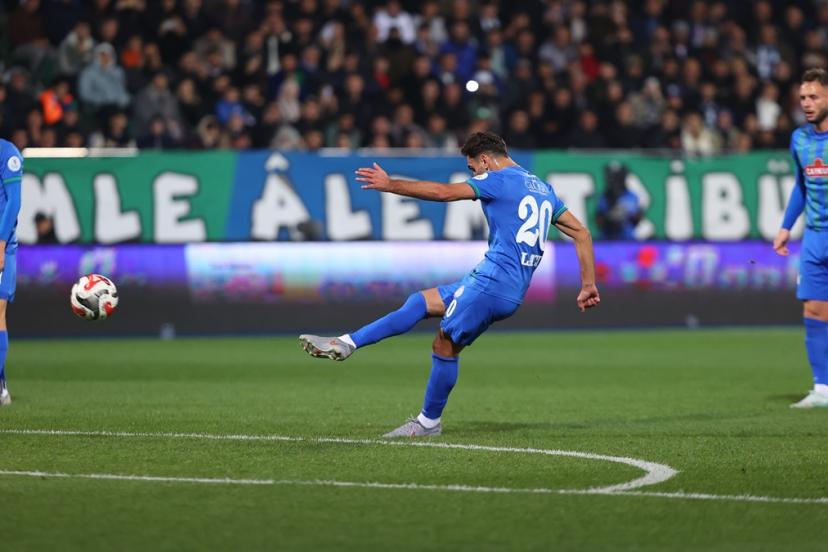 Rizespor'dan Fenerbahçe maçı sırasında tepki!