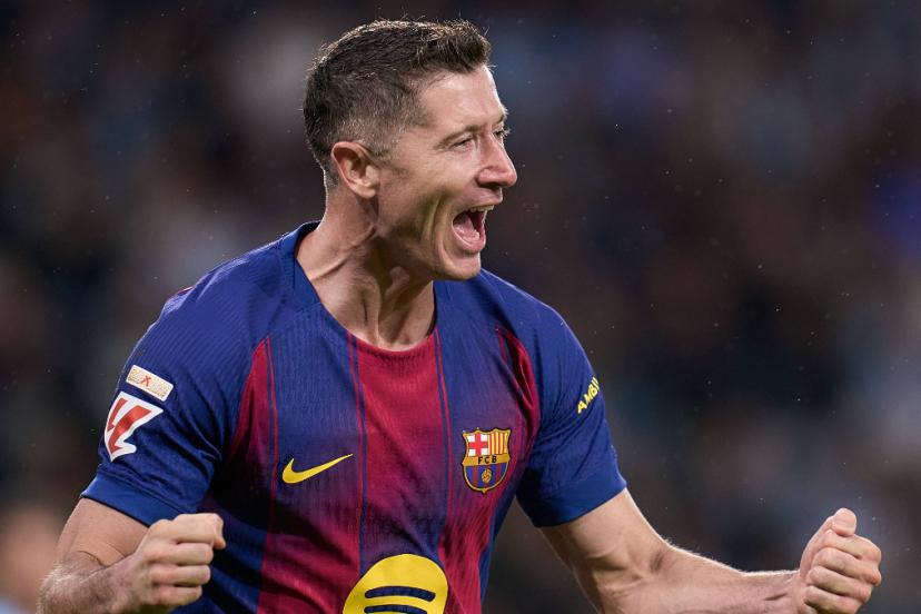 Robert Lewandowski'den Fenerbahçe'ye transfer yanıtı