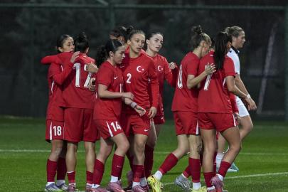 A Milli Kadın Futbol Takımı, Arnavutluk'u iki golle geçti