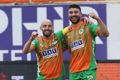 Alanyaspor, Fatih Karagümrük'ü iki golle geçti