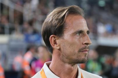 Alanyaspor Teknik Direktörü Joao Pereira: Futbol oynamamız gerekiyor, yerde yatmak değil