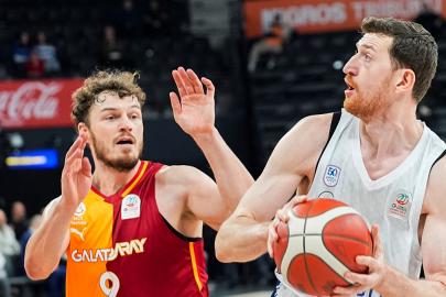 Anadolu Efes, Galatasaray'ı mağlup etti