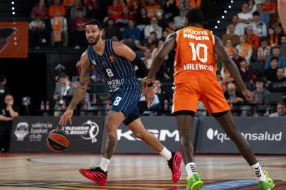 Anadolu Efes, Valencia Basket'e kaybetti