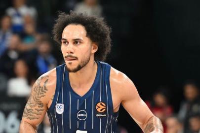 Anadolu Efes'te Shane Larkin, ameliyat edildi