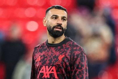 Arne Slot kötü gidişe çözüm bulamadı, Mohamed Salah gemileri yaktı