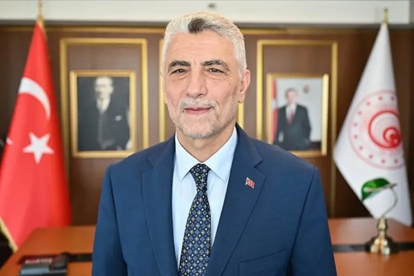 Bakan Bolat, Mısır'da: D-8 grubu 5,1 trilyon dolar milli geliri temsil ediyor