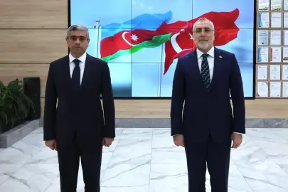 Bakan Işıkhan, Azerbaycanlı mevkidaşı Aliyev ile bir araya geldi