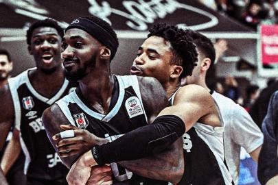 Beşiktaş, Aliağa Petkimspor'u son saniye üçlüğüyle yendi