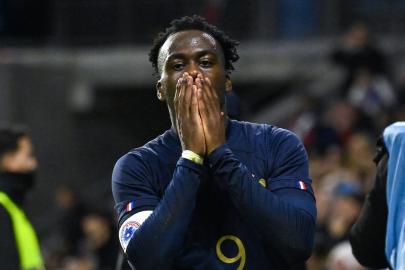 Beşiktaş, Arnaud Kalimuendo'yu kiralıyor!