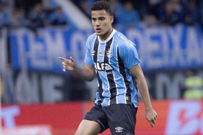 Beşiktaş, Brezilyalı genç stoper Gustavo Martins'le ilgileniyor