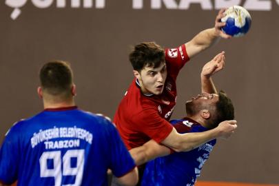 Beşiktaş, Trabzon Büyükşehir Belediyespor'u mağlup etti