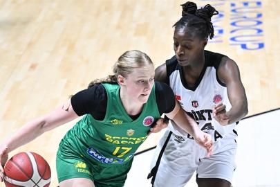 Beşiktaş'tan Sopron Basket'e 16 sayılık fark