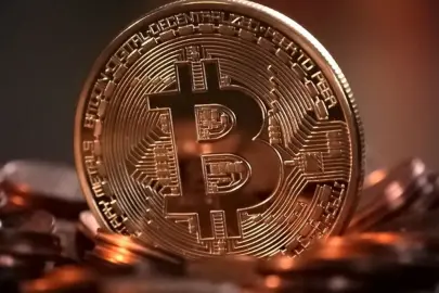 Bitcoin'de 10 yıldır sonra ilk kez oluyor! Kripto yatırımcısı 2,7 milyar dolarını çekti