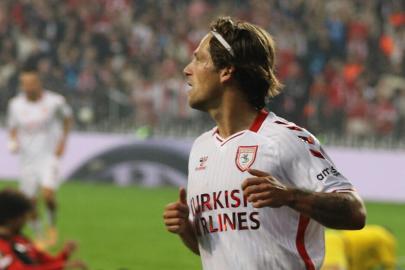 Carlo Holse'den olay Edson Alvarez itirafı!