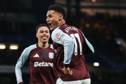 Chelsea, Aston Villa'nın geri dönüşüne engel olamadı