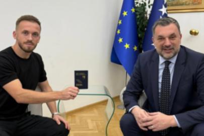 Edin Visca'ya diplomatik pasaport verildi