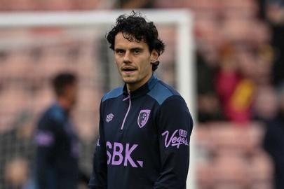 Enes Ünal, Premier Lig'den ayrılıyor!