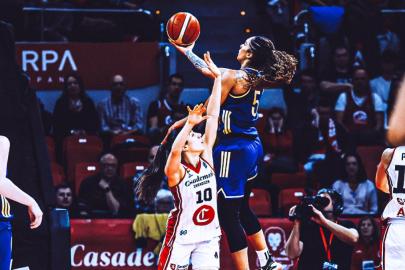 Fenerbahçe, Casademont Zaragoza'ya fark attı