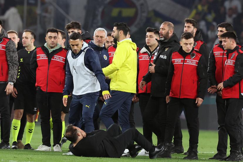 Fenerbahçe - Galatasaray derbisinin faturası ağır oluyor