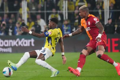 Fenerbahçe - Galatasaray derbisinin ilk 11'leri