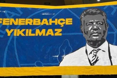 Fenerbahçe tribünlerinden Sadettin Saran'a destek