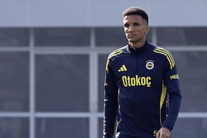 Fenerbahçe'de Rodrigo Becao kadro dışı kaldı