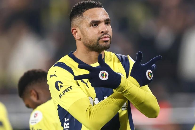 Fenerbahçe'de Youssef En Nesyri'ye ıslıklı protesto