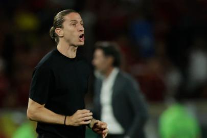 Filipe Luis, teknik direktörlük kariyerinde 6. kupasını aldı