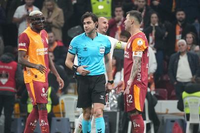 Galatasaray, kırmızı kart beklediği pozisyonu yeniden paylaştı