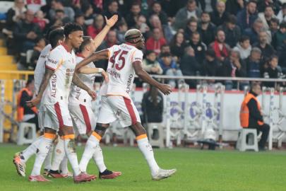 Galatasaray, Süper Lig'de deplasmanda 2 maç sonra kazandı