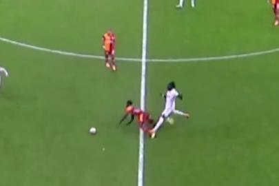 Galatasaray'dan paylaşım: Bu da mı kırmızı kart değil