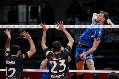 Halkbank, İstanbul Gençlik'i yendi