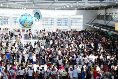 Her gün 9 stadyum dolusu insan akın etti! 11 ayda 229,7 milyon yolcu havayoluyla seyahat etti