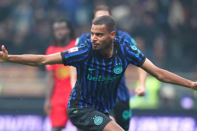 Inter'de oynayan Andy Diouf, Fenerbahçe'nin maçına geldi