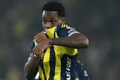 Jhon Duran, Noel izninde görüntülendi