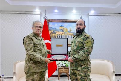 Kara Kuvvetleri Komutanı Tokel'den Şam'a ziyaret