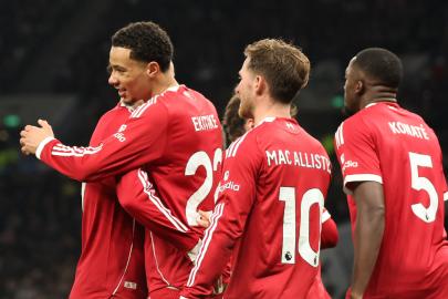 Liverpool, Tottenham'a şans tanımadı